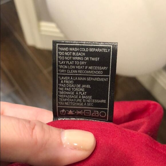 BB Dakota top size small NWT - Picture 6 of 6